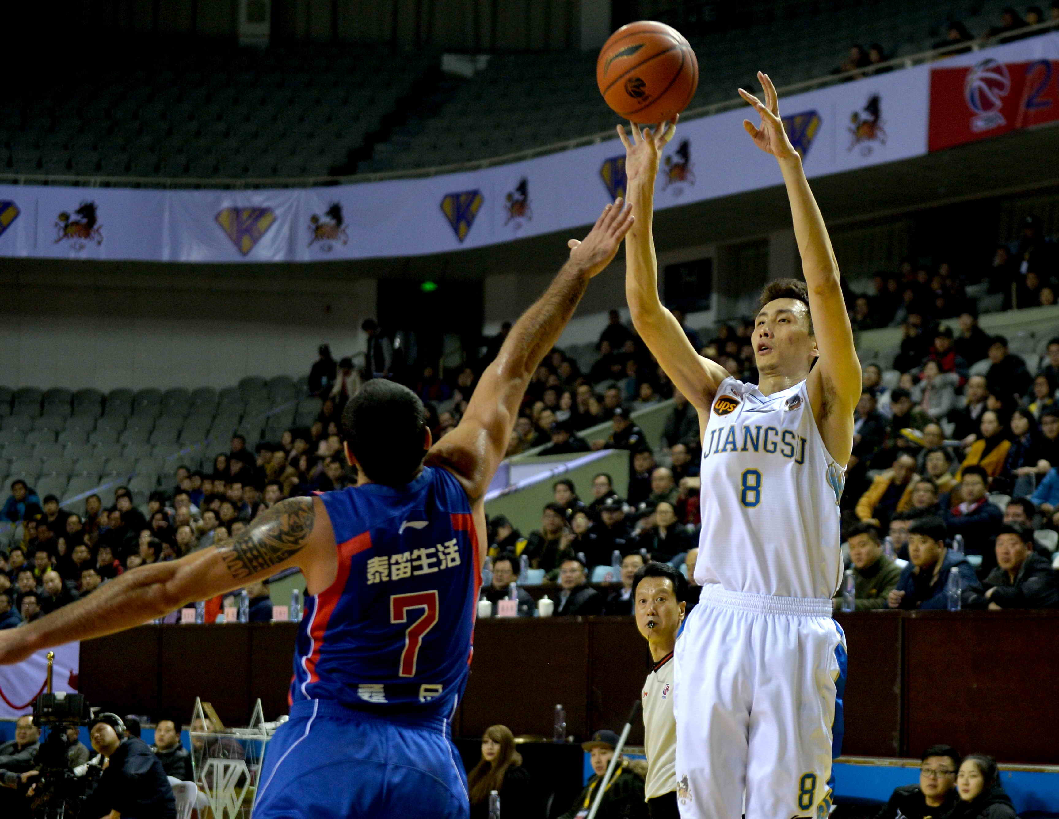 一系列大胆 一系列大胆