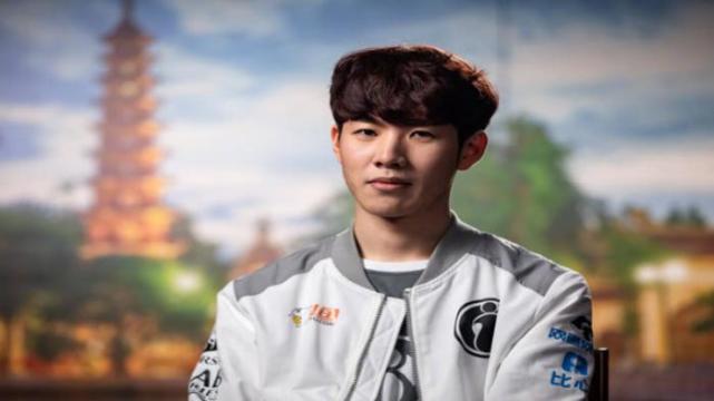 闻的代名词 闻的代名词